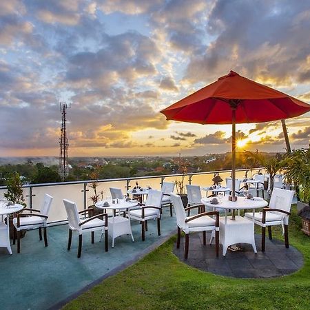 Parkside Denbukit Residence & Suite Jimbaran Esterno foto