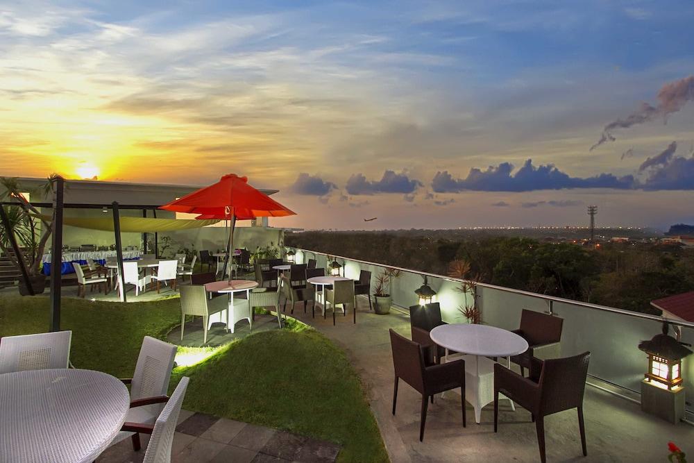 Parkside Denbukit Residence & Suite Jimbaran Esterno foto