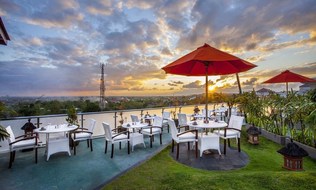 Parkside Denbukit Residence & Suite Jimbaran Esterno foto