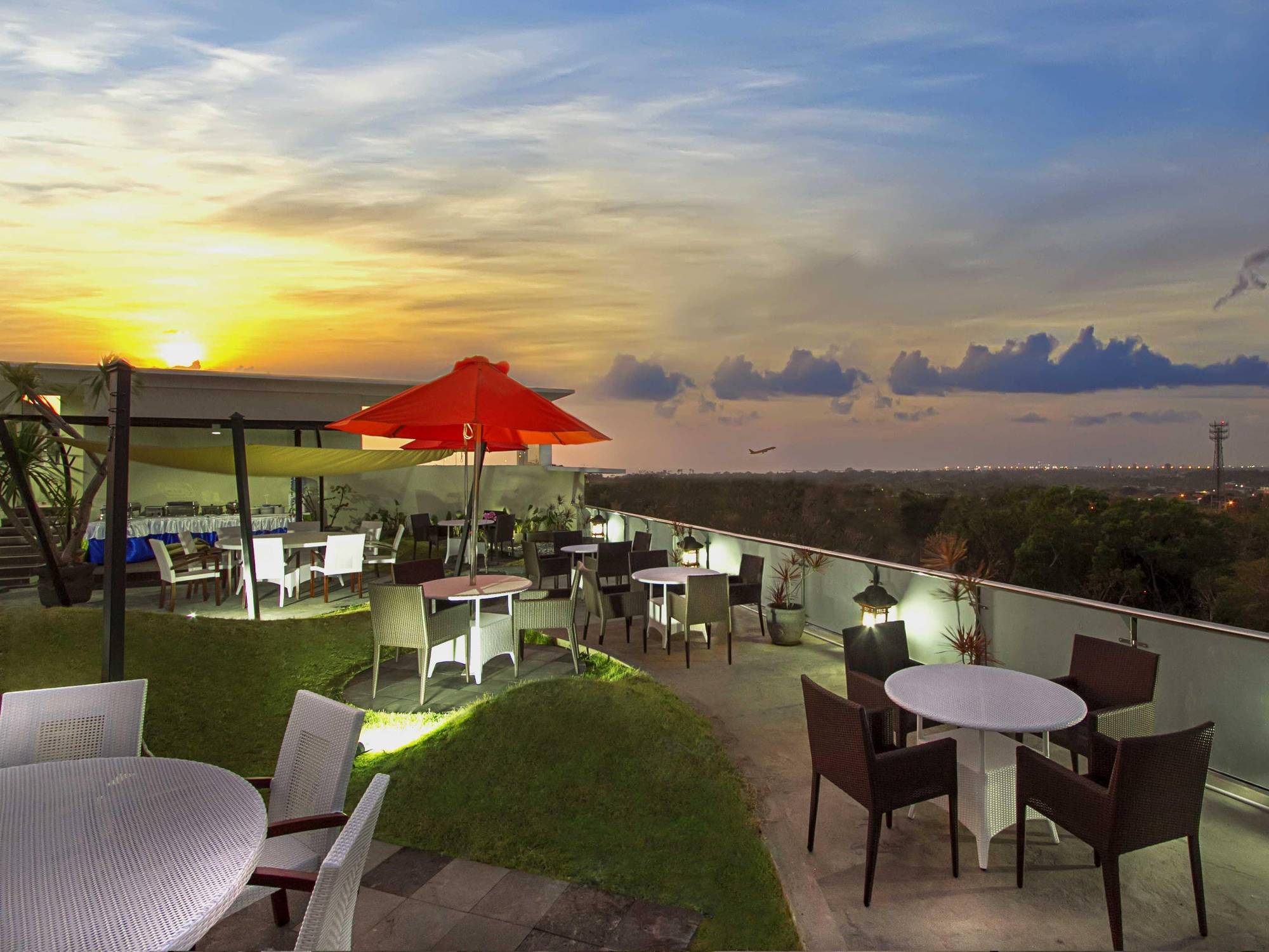 Parkside Denbukit Residence & Suite Jimbaran Esterno foto