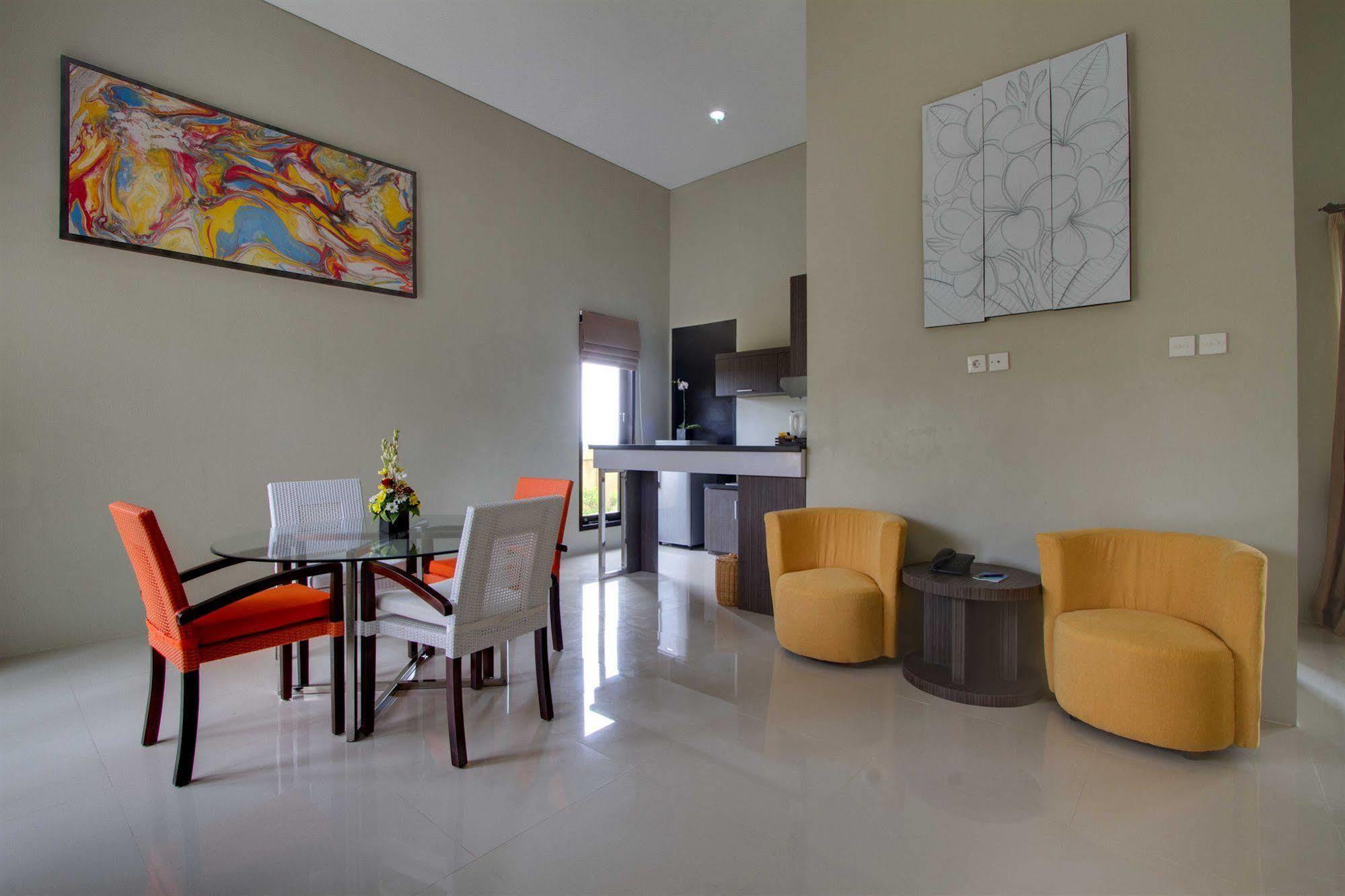 Parkside Denbukit Residence & Suite Jimbaran Esterno foto