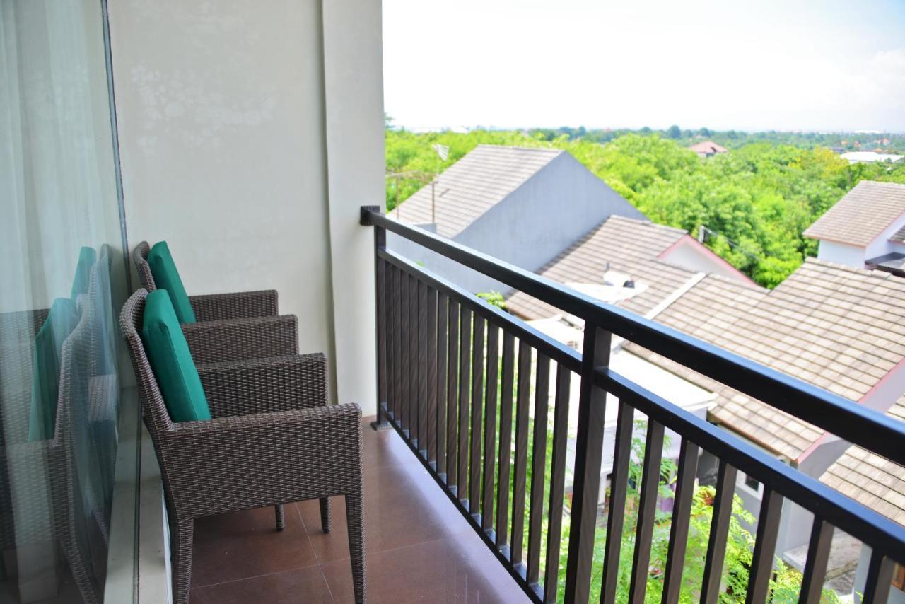 Parkside Denbukit Residence & Suite Jimbaran Esterno foto