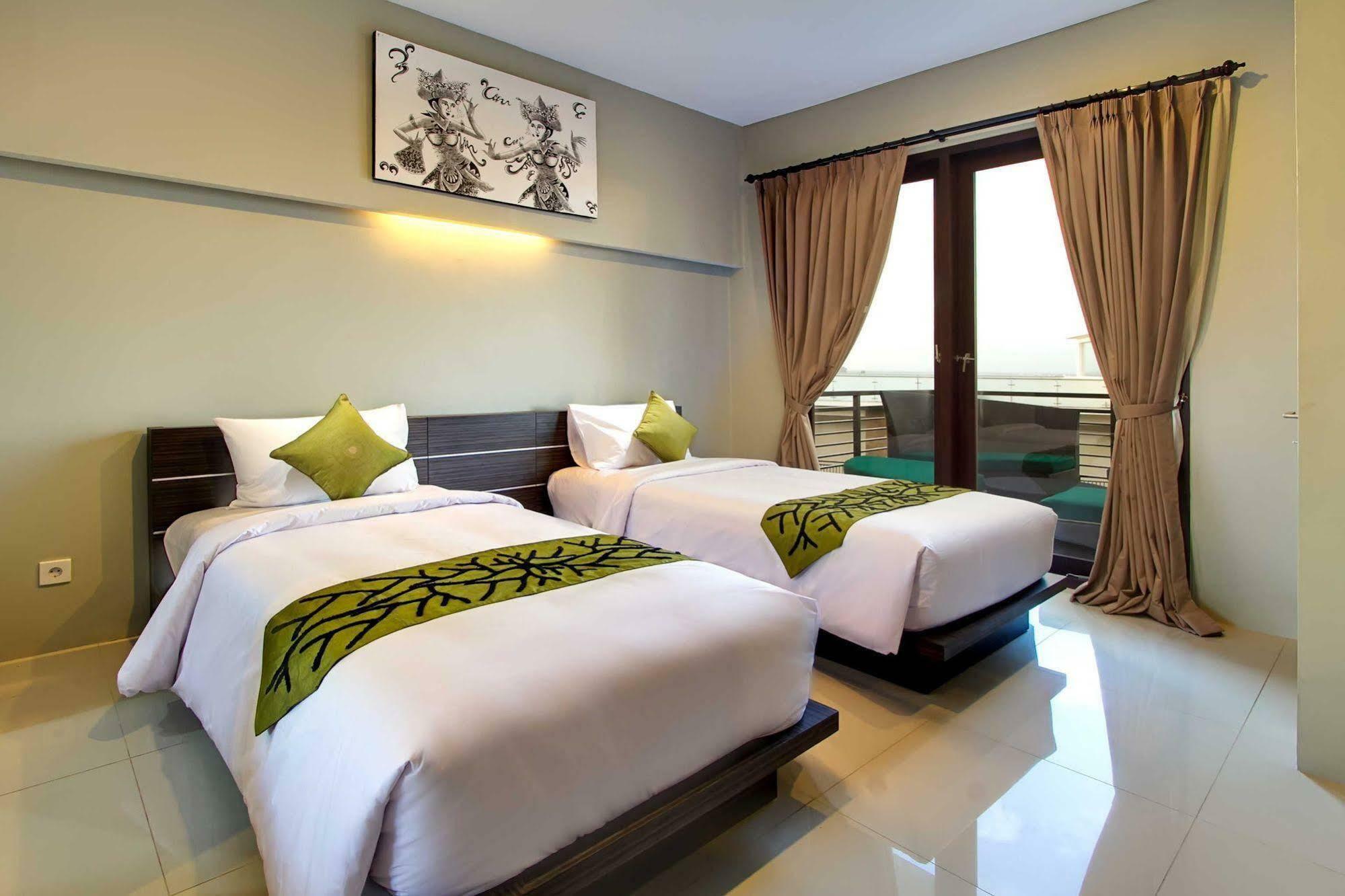Parkside Denbukit Residence & Suite Jimbaran Esterno foto