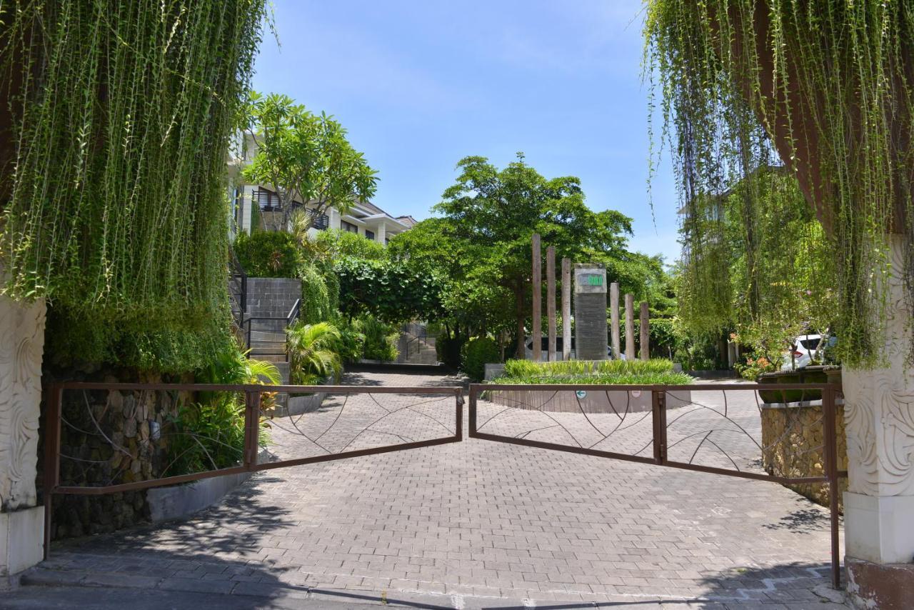 Parkside Denbukit Residence & Suite Jimbaran Esterno foto